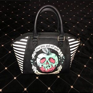 Loungefly Snow White purse